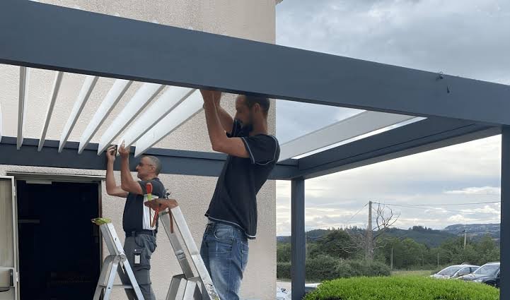 Installation pergola bioclimatique Casablanca
